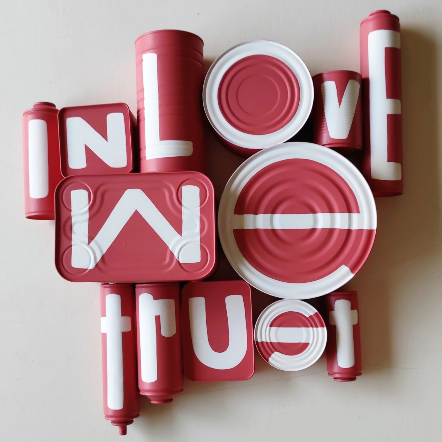Me lata - In Love We Trust